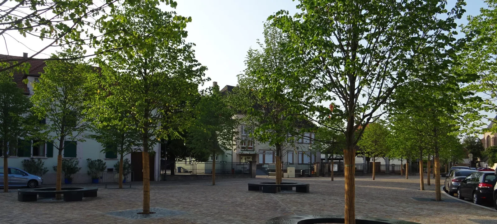 Vhm Mobilier urbain ligne Olivia Place de la liberté Molsheim