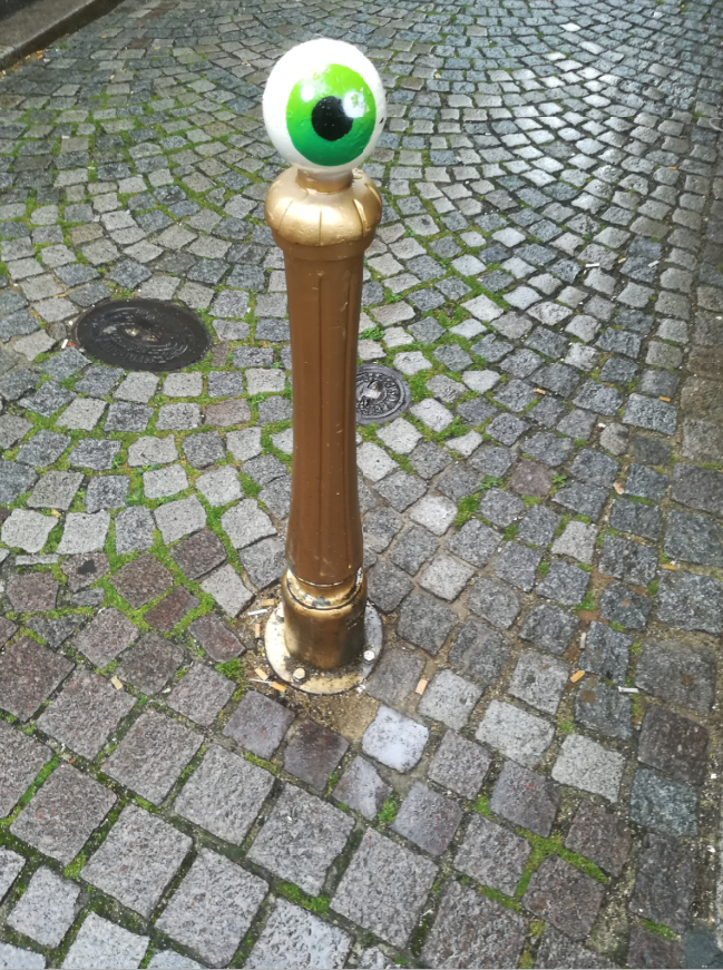 Street art borne Olympe.png